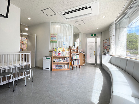 新田小児科　院内