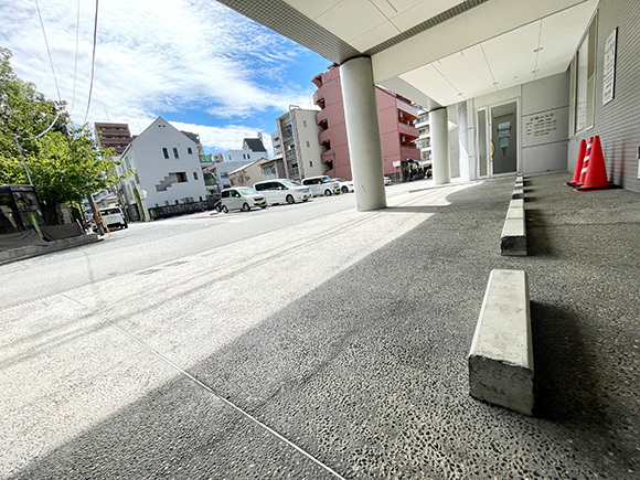 新田小児科　駐車場